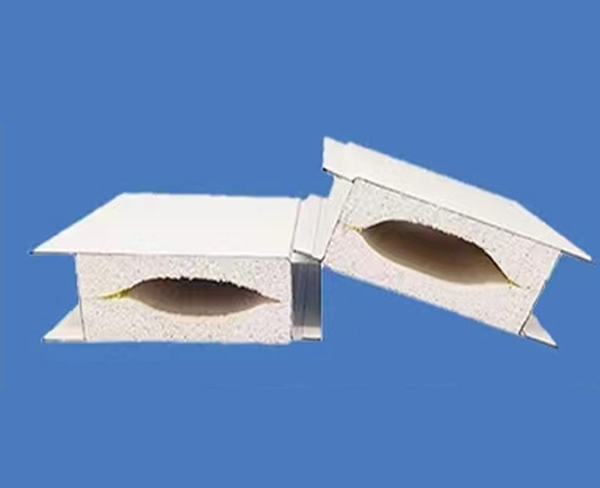 泡沫夾芯板與復(fù)合板的區(qū)別在哪？